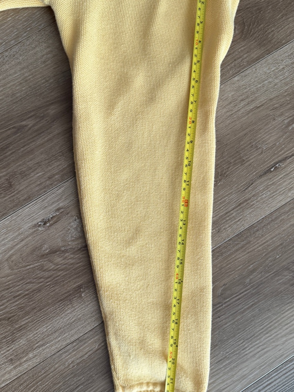 L.L. Bean Men’s Large Yellow V-Neck Sweater 100% Cotton Knit Pullover - Picture 5 of 6